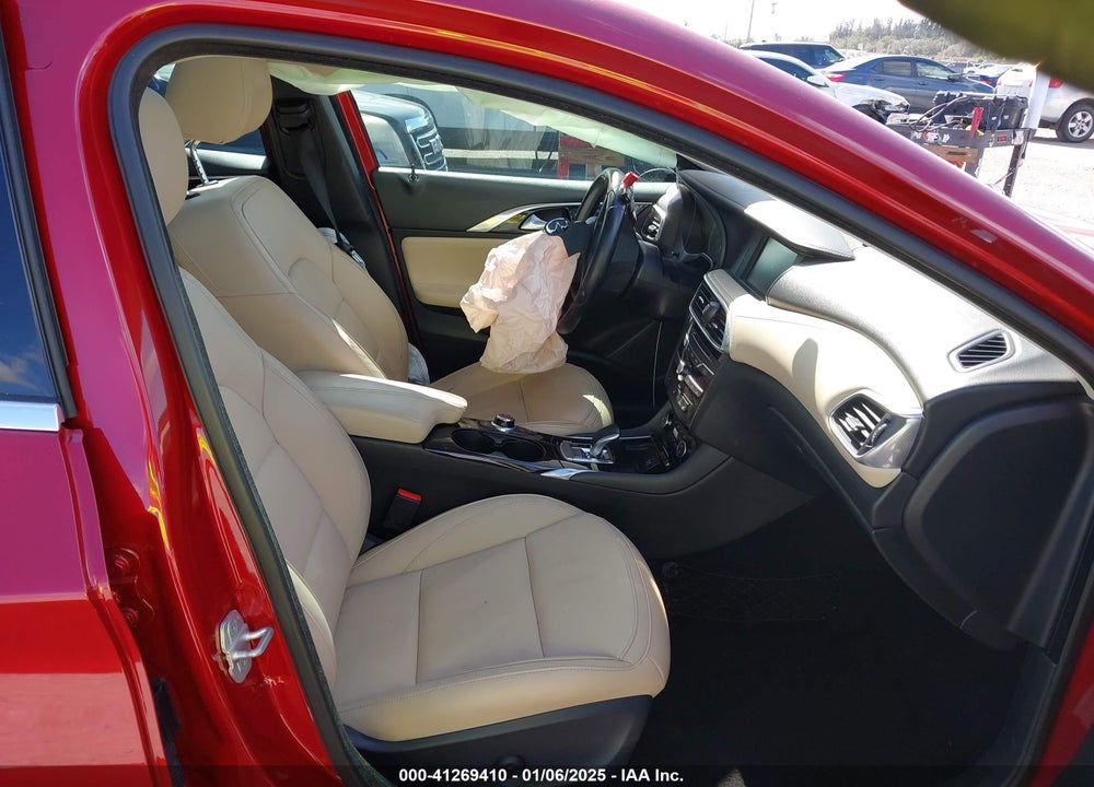 2018 INFINITI QX30 PREMIUM VIN: SJKCH5CP8JA052755