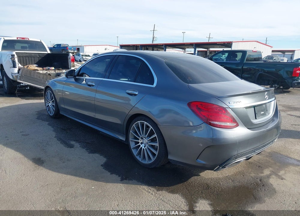 2017 MERCEDES-BENZ C 300 LUXURY/SPORT VIN: WDDWF4JB3HR244237
