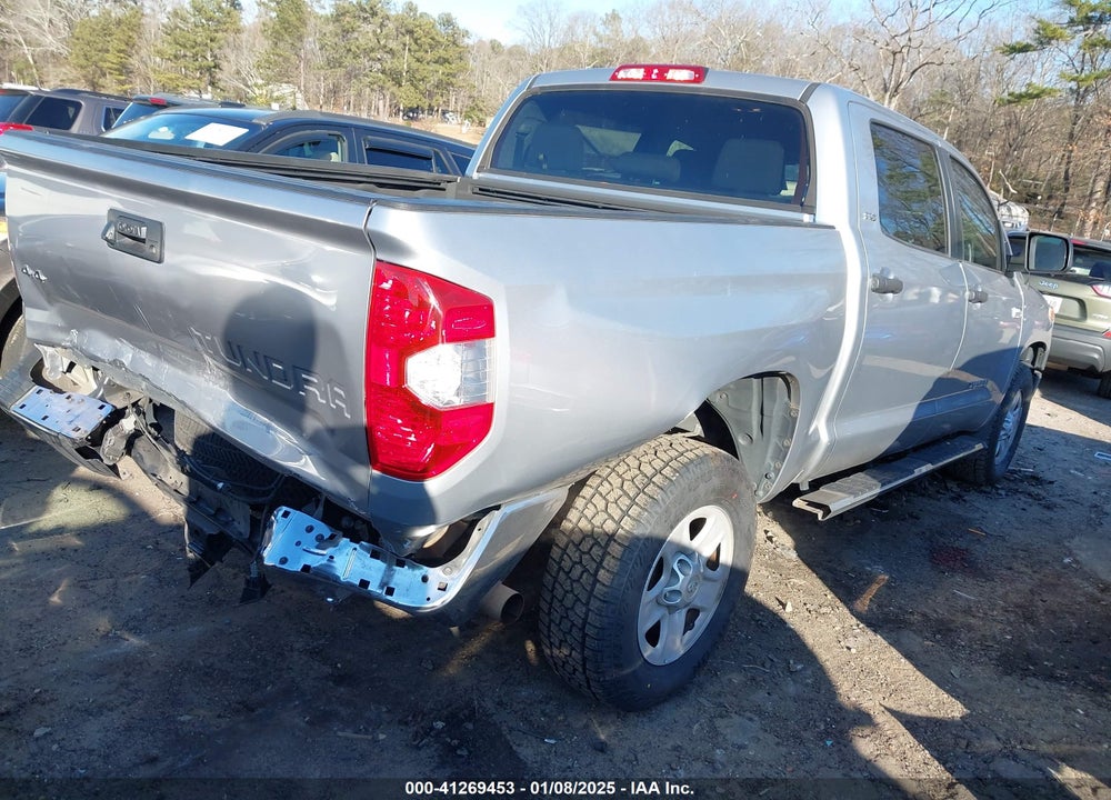 2017 TOYOTA TUNDRA SR5 5.7L V8 VIN: 5TFDW5F17HX672296