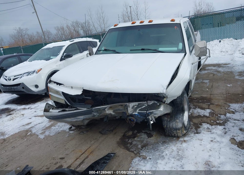2000 GMC SIERRA 3500 CLASSIC SL VIN: 1GTHC33J5YF404761