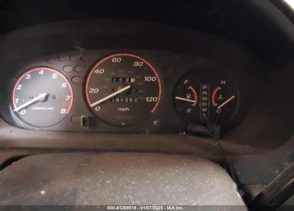 2001 HONDA CR-V LX VIN: JHLRD28431C003685