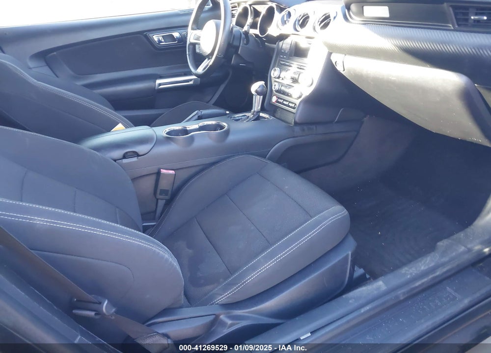 2017 FORD MUSTANG VIN: 1FATP8EM9H5329920