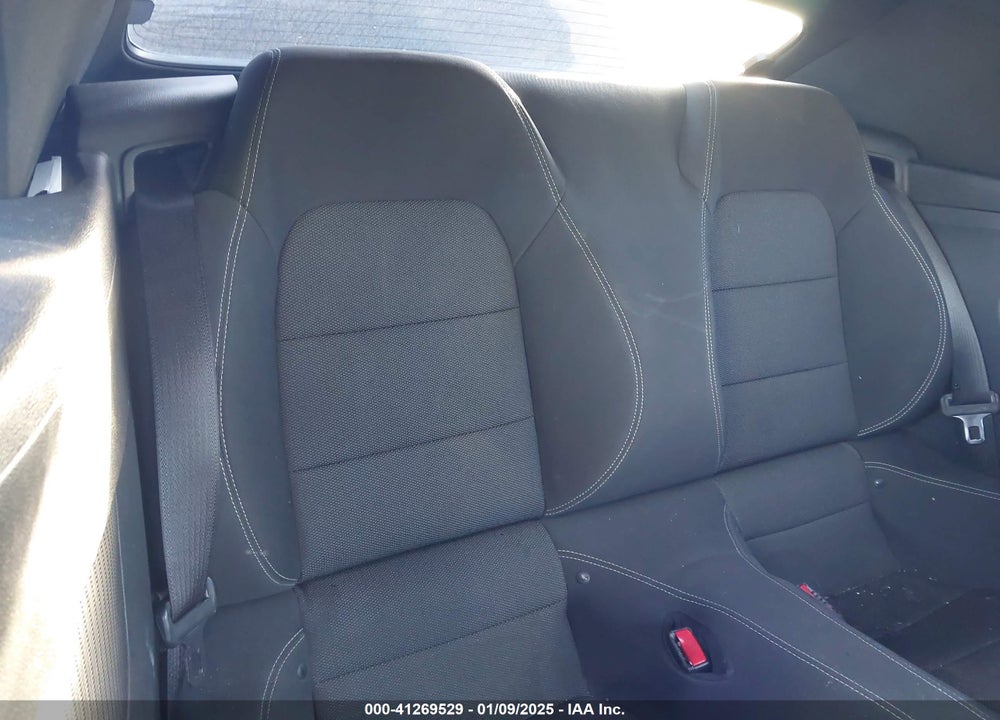 2017 FORD MUSTANG VIN: 1FATP8EM9H5329920