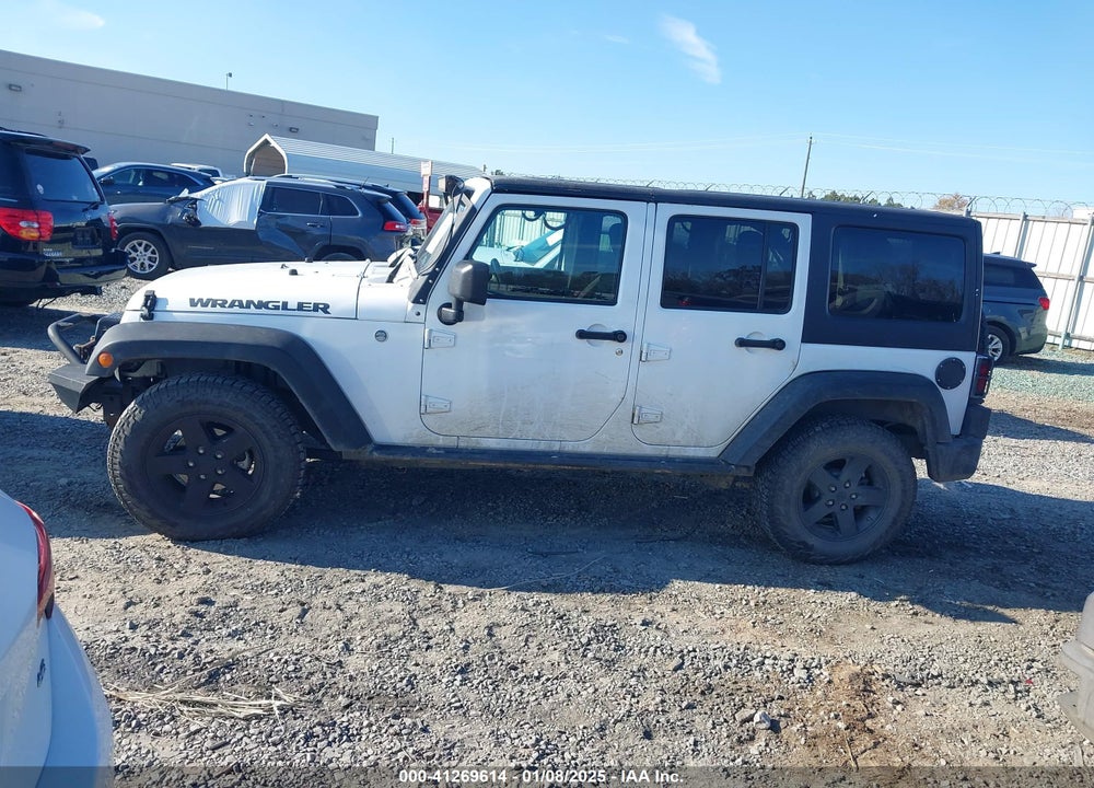 2016 JEEP WRANGLER UNLIMITED BLACK BEAR VIN: 1C4BJWDG8GL111016