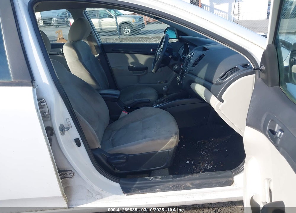 2011 KIA FORTE VIN: KNAFT4A27B5434458