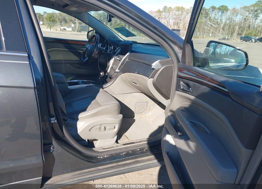 2011 CADILLAC SRX LUXURY COLLECTION VIN: 3GYFNAEY9BS537150