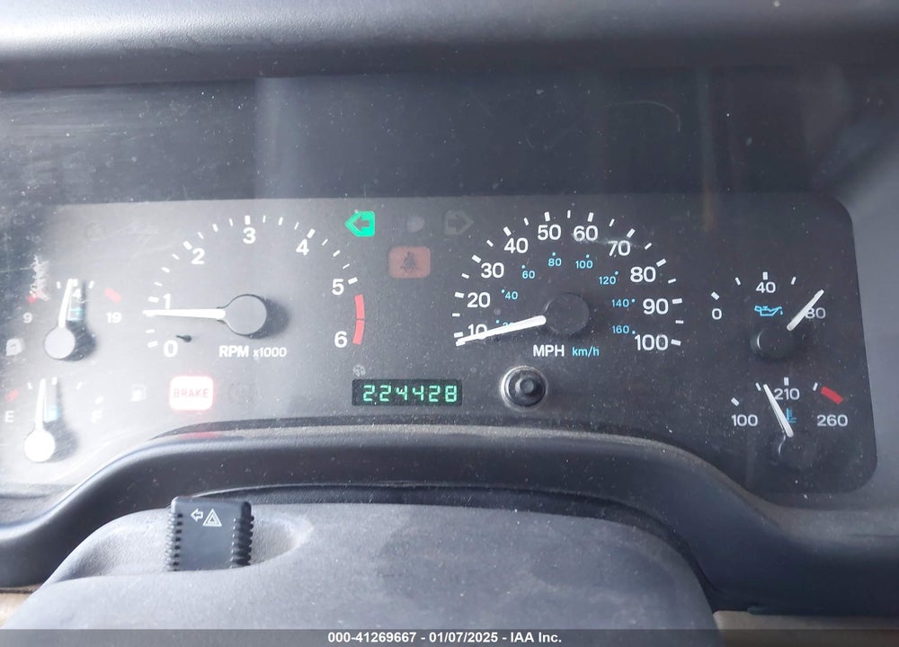 2000 JEEP WRANGLER SAHARA VIN: 1J4FA59S5YP775643
