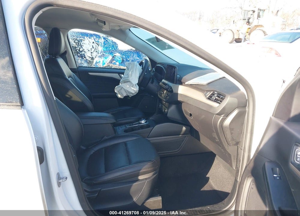 2022 FORD ESCAPE VIN: 1FMCU9H65NUA18052