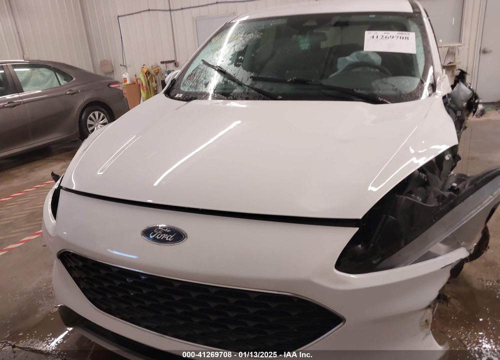 2022 FORD ESCAPE VIN: 1FMCU9H65NUA18052