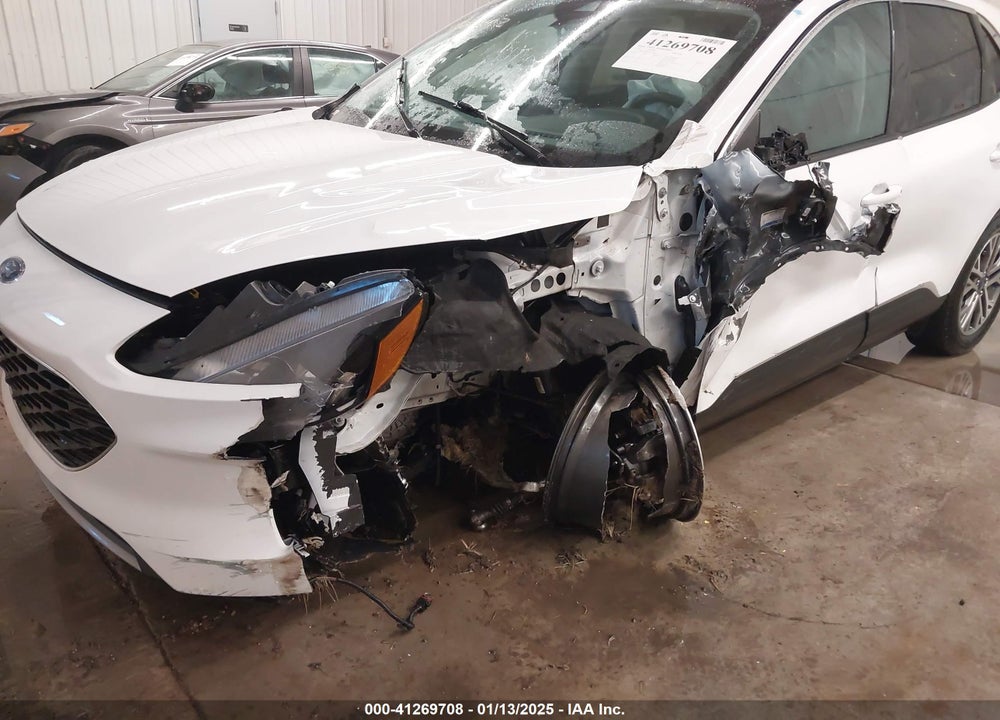 2022 FORD ESCAPE VIN: 1FMCU9H65NUA18052