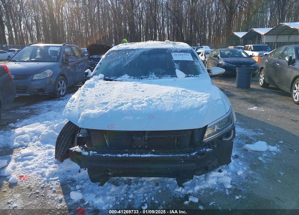 2017 VOLKSWAGEN PASSAT VIN: 1VWBT7A3XHC003822