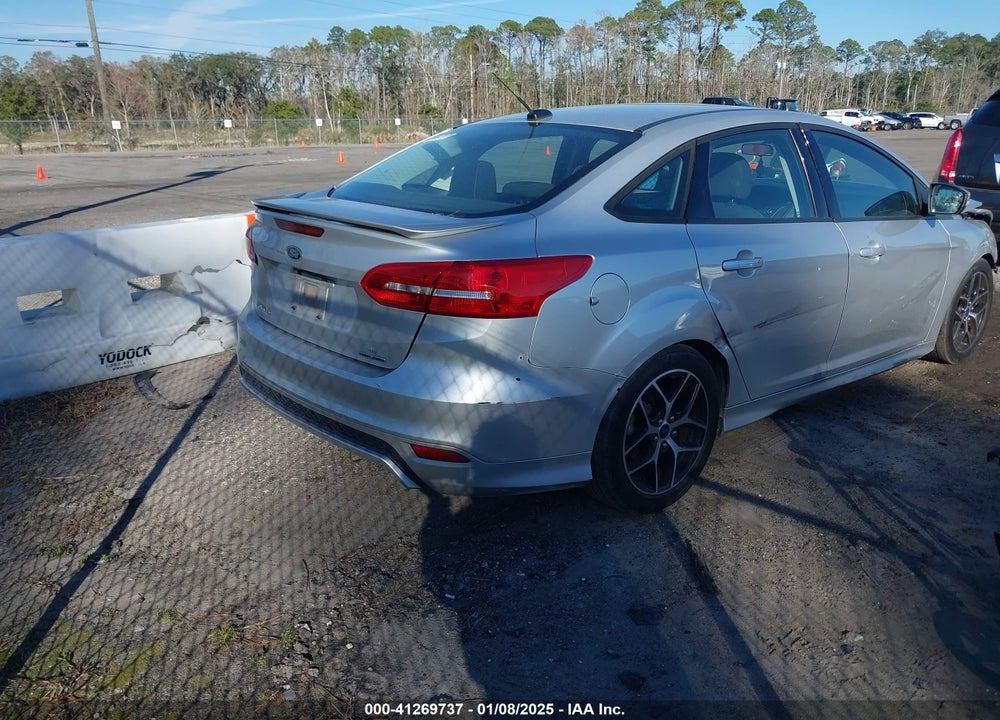 2015 FORD FOCUS VIN: 1FADP3F21FL215360
