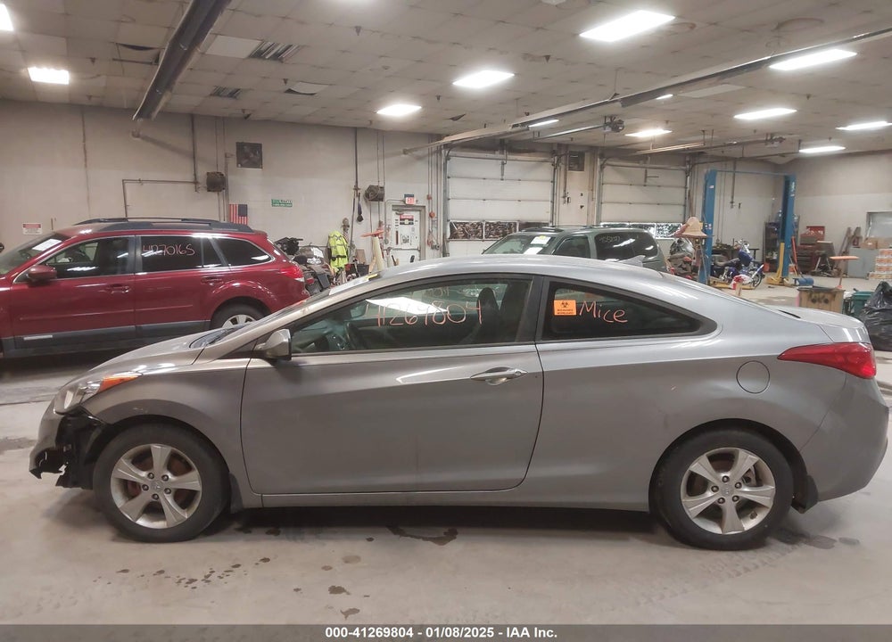 2013 HYUNDAI ELANTRA VIN: KMHDH6AE6DU013563