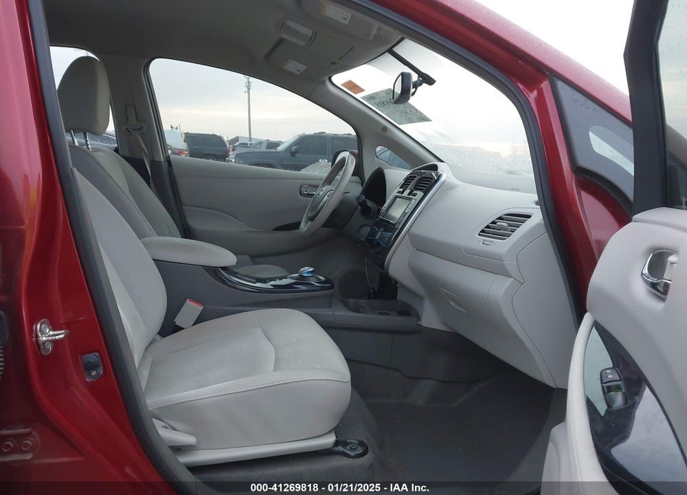 2012 NISSAN LEAF VIN: JN1AZ0CP7CT023848