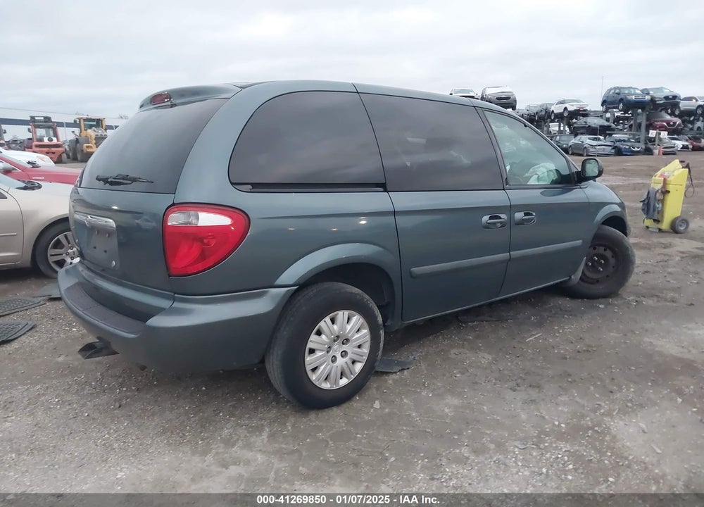 2005 CHRYSLER TOWN & COUNTRY VIN: 1C4GP45R85B130953