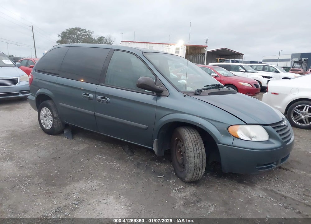 2005 CHRYSLER TOWN & COUNTRY VIN: 1C4GP45R85B130953