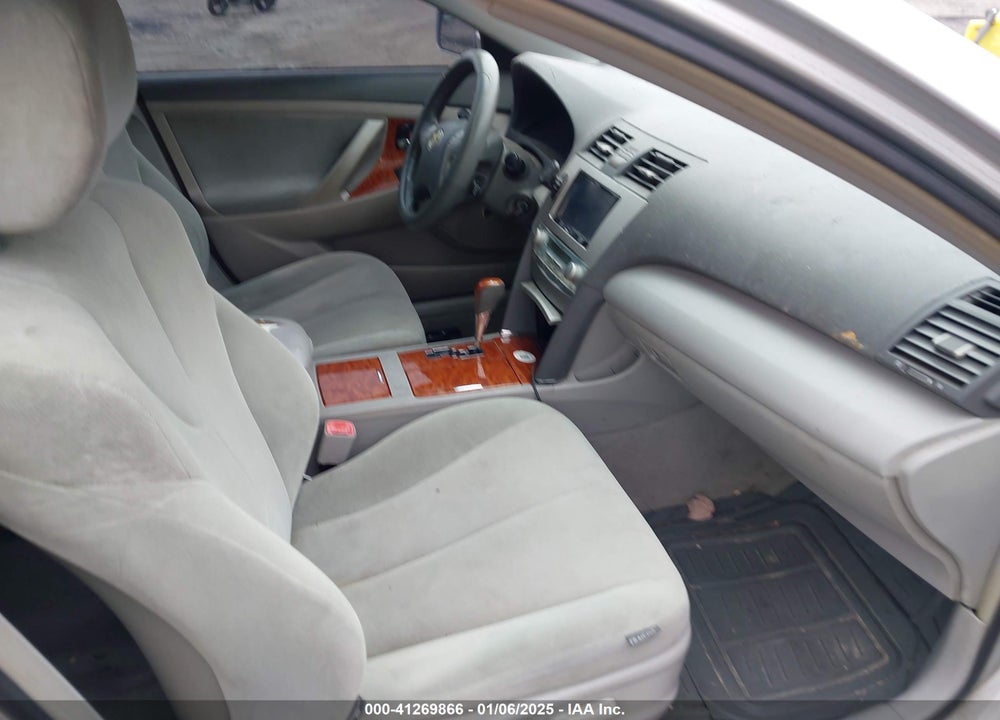 2009 TOYOTA CAMRY XLE VIN: 4T4BE46K19R122772