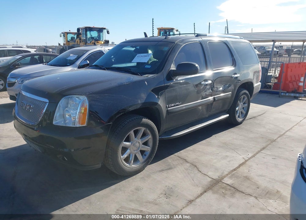 2008 GMC YUKON DENALI VIN: 1GKFK63888J131759