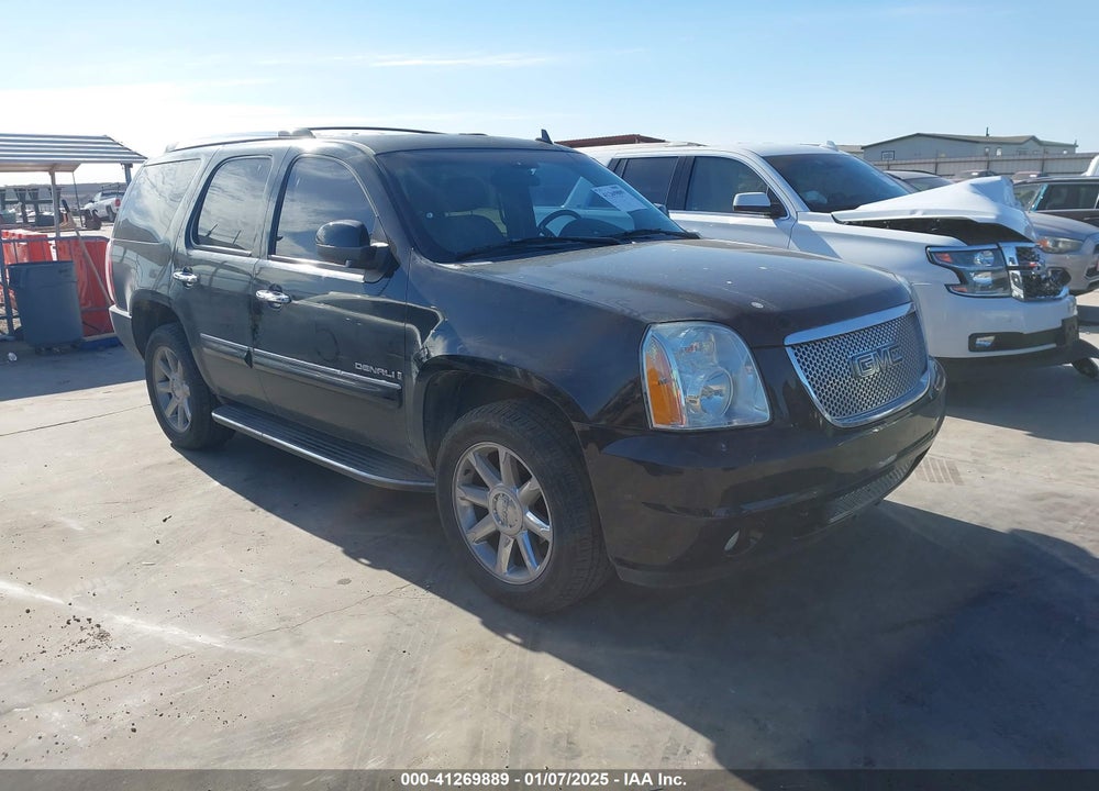 2008 GMC YUKON DENALI VIN: 1GKFK63888J131759