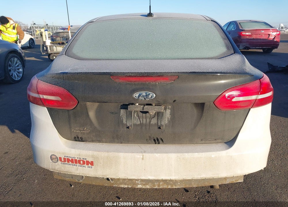 2015 FORD FOCUS VIN: 1FADP3E28FL346299