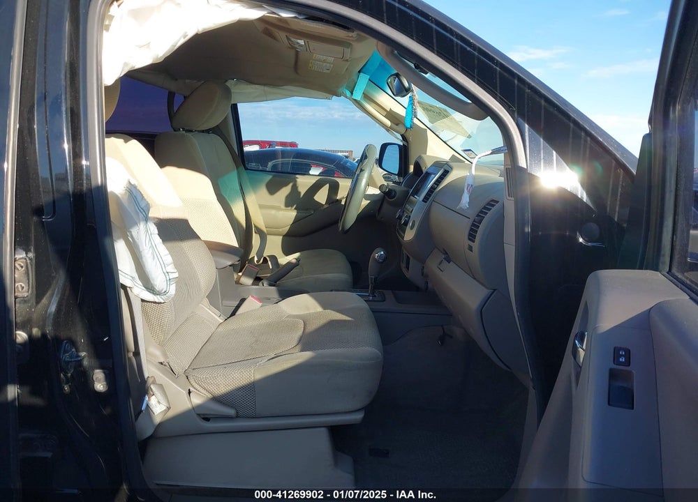 2011 NISSAN FRONTIER VIN: 1N6AD0ER9BC448283