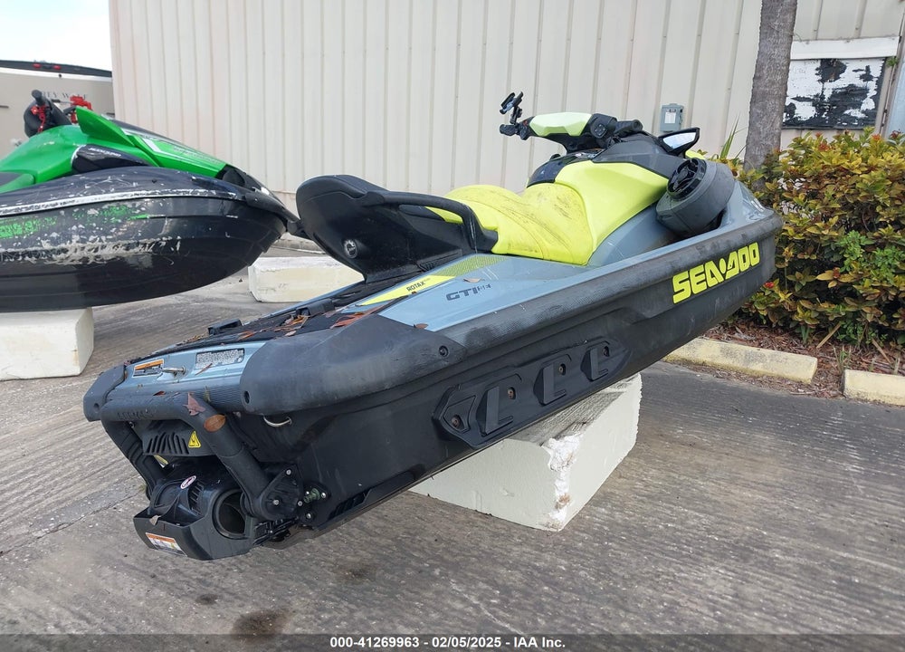 2022 SEA DOO GTI VIN: YDVA2569E222