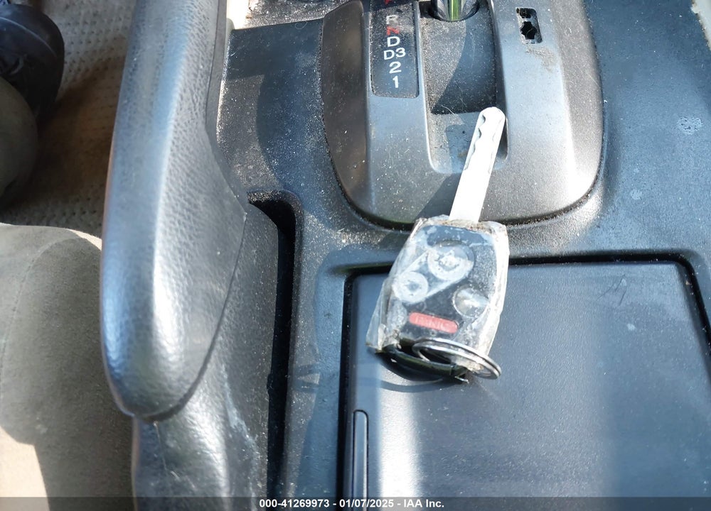 2010 HONDA ACCORD VIN: 1HGCP2F45AA122686