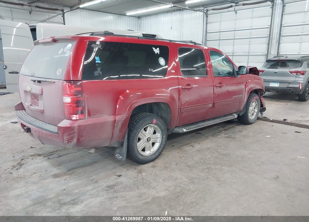 2013 CHEVROLET SUBURBAN 1500 LT VIN: 1GNSKJE7XDR321874