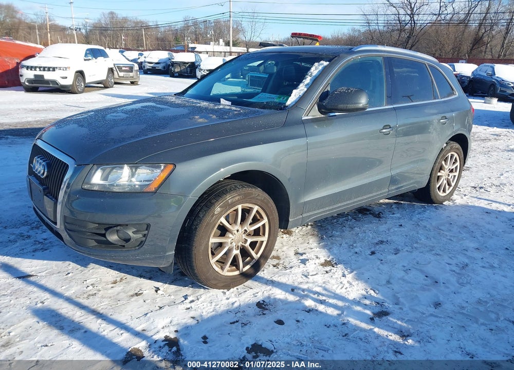 2010 AUDI Q5 3.2 PREMIUM VIN: WA1CKAFP6AA101860