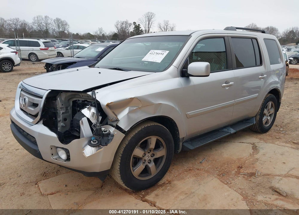 2011 HONDA PILOT EX VIN: 5FNYF3H40BB017721