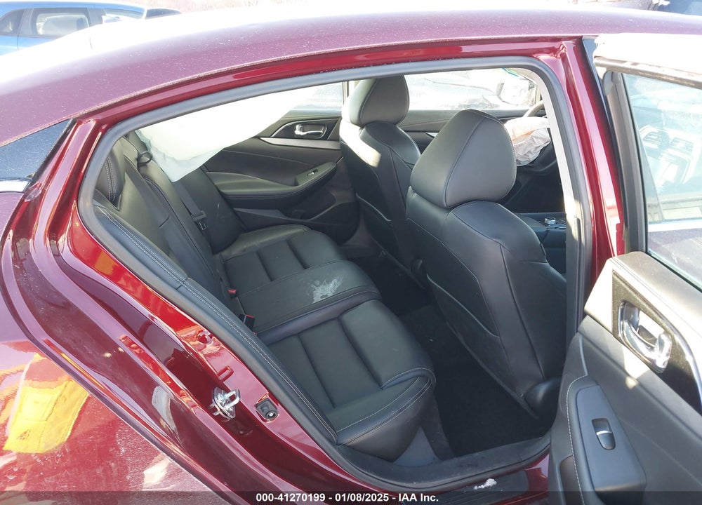 2017 NISSAN MAXIMA VIN: 1N4AA6AP7HC410052