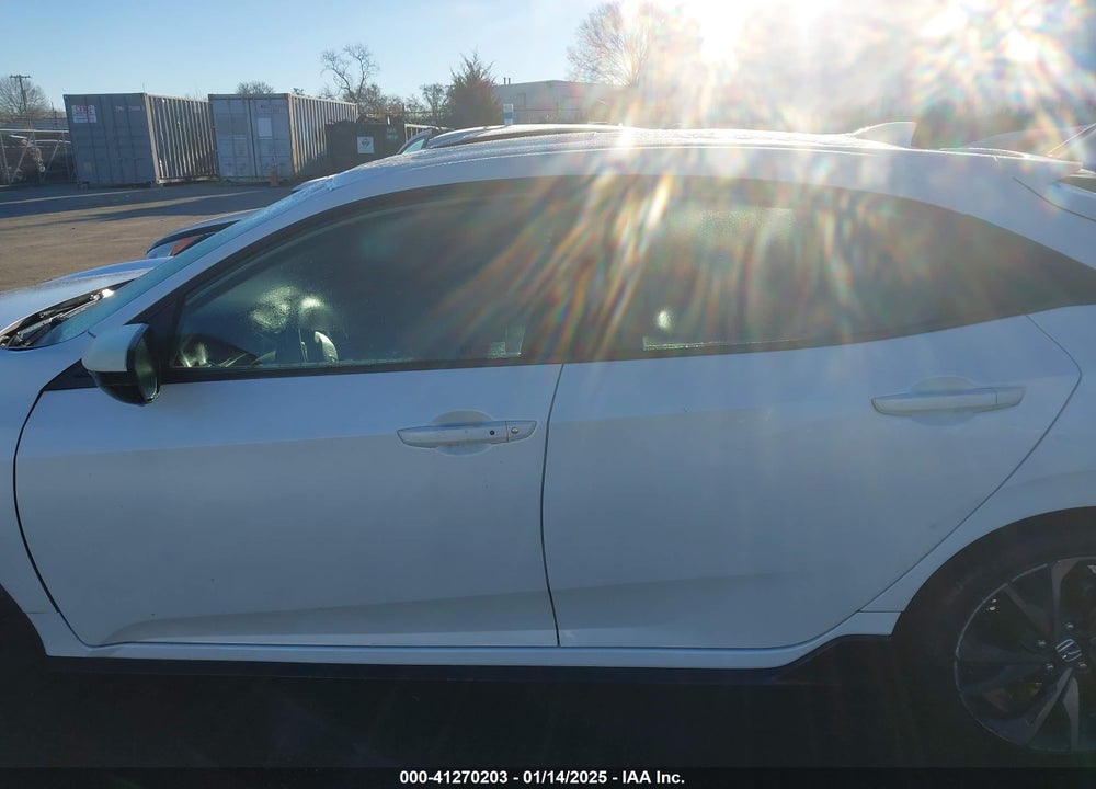 2018 HONDA CIVIC VIN: SHHFK7H92JU208348