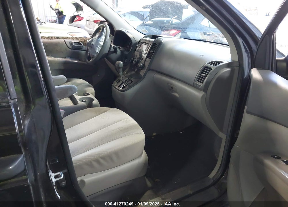 2011 KIA SEDONA LX VIN: KNDMG4C77B6405981