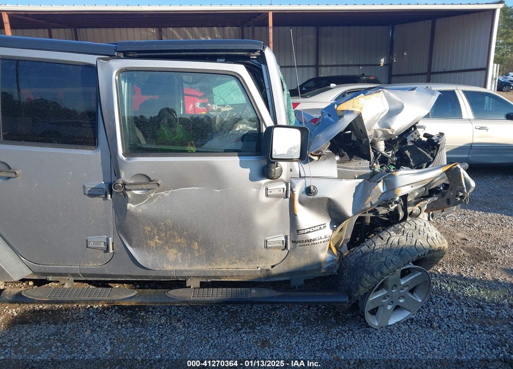 2016 JEEP WRANGLER UNLIMITED SPORT VIN: 1C4BJWDG9GL297715