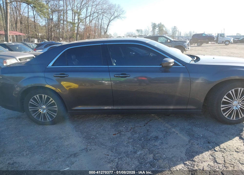 2013 CHRYSLER 300 VIN: 2C3CCAGT5DH652855