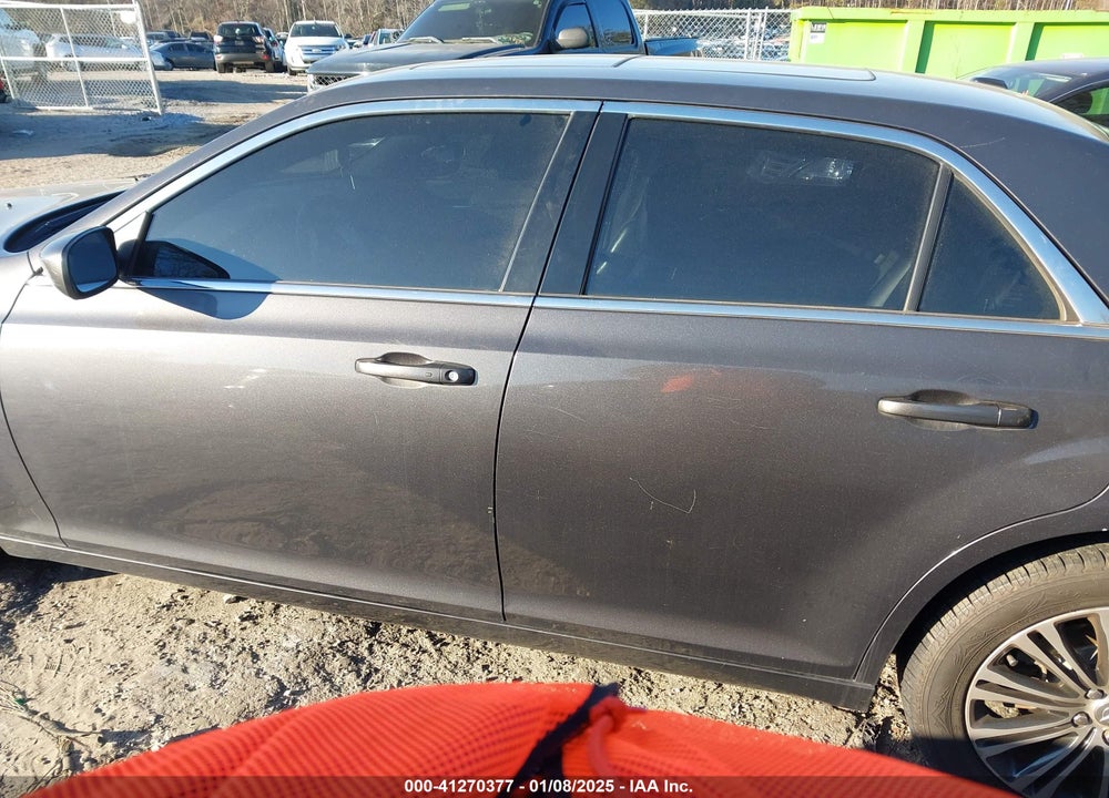 2013 CHRYSLER 300 VIN: 2C3CCAGT5DH652855