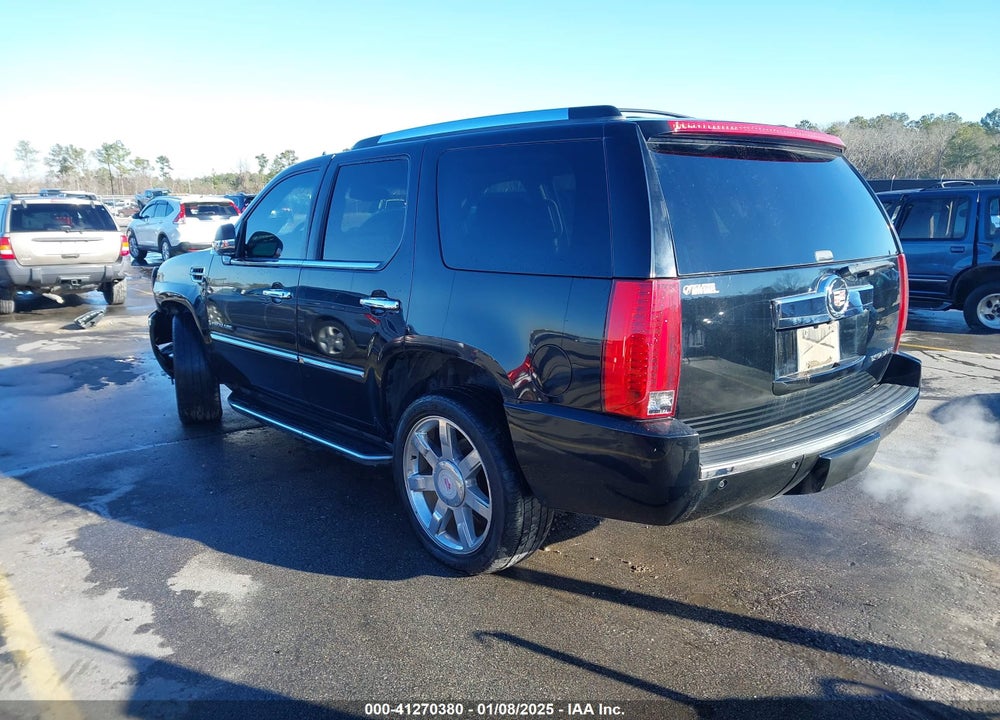 2008 CADILLAC ESCALADE STANDARD VIN: 1GYFK63888R173260