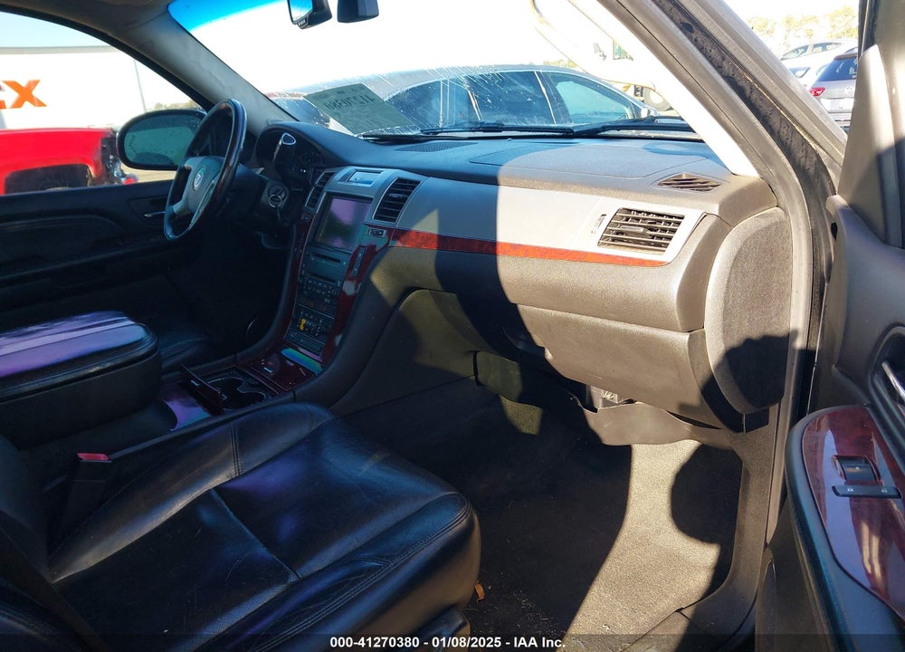 2008 CADILLAC ESCALADE STANDARD VIN: 1GYFK63888R173260