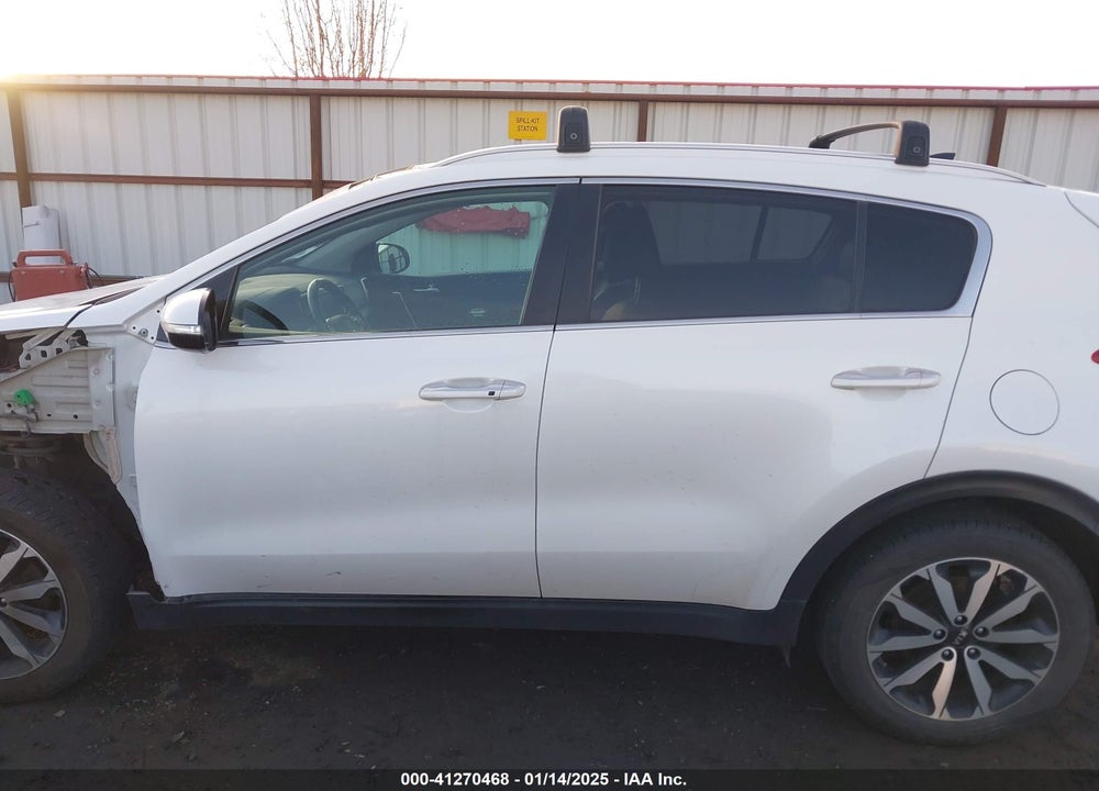 2017 KIA SPORTAGE EX VIN: KNDPNCAC1H7205453