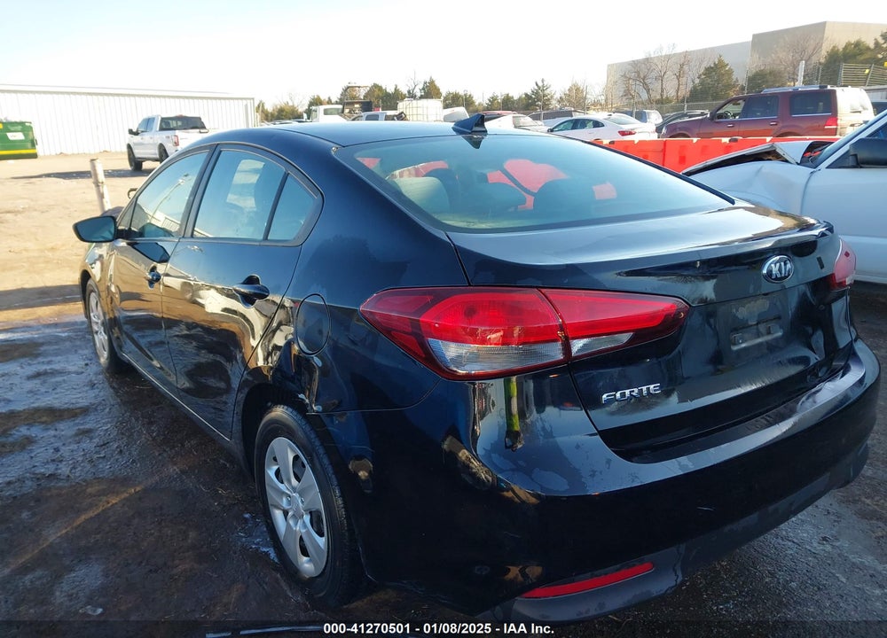 2018 KIA FORTE VIN: 3KPFL4A76JE199732