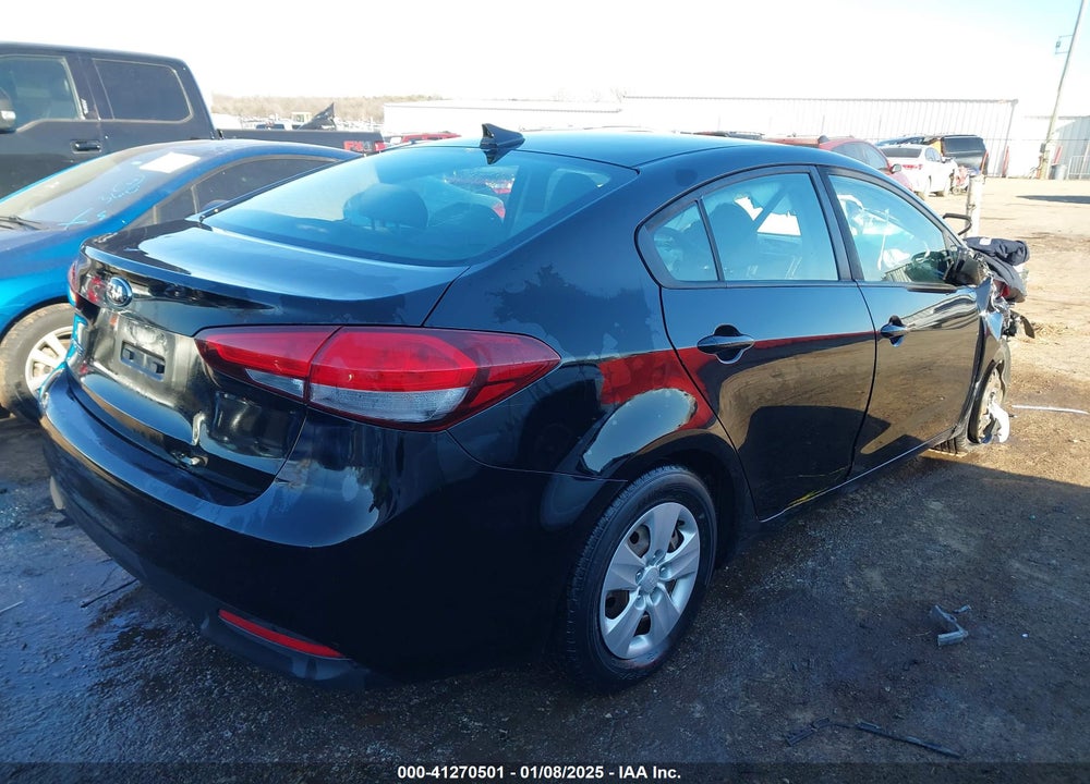2018 KIA FORTE VIN: 3KPFL4A76JE199732