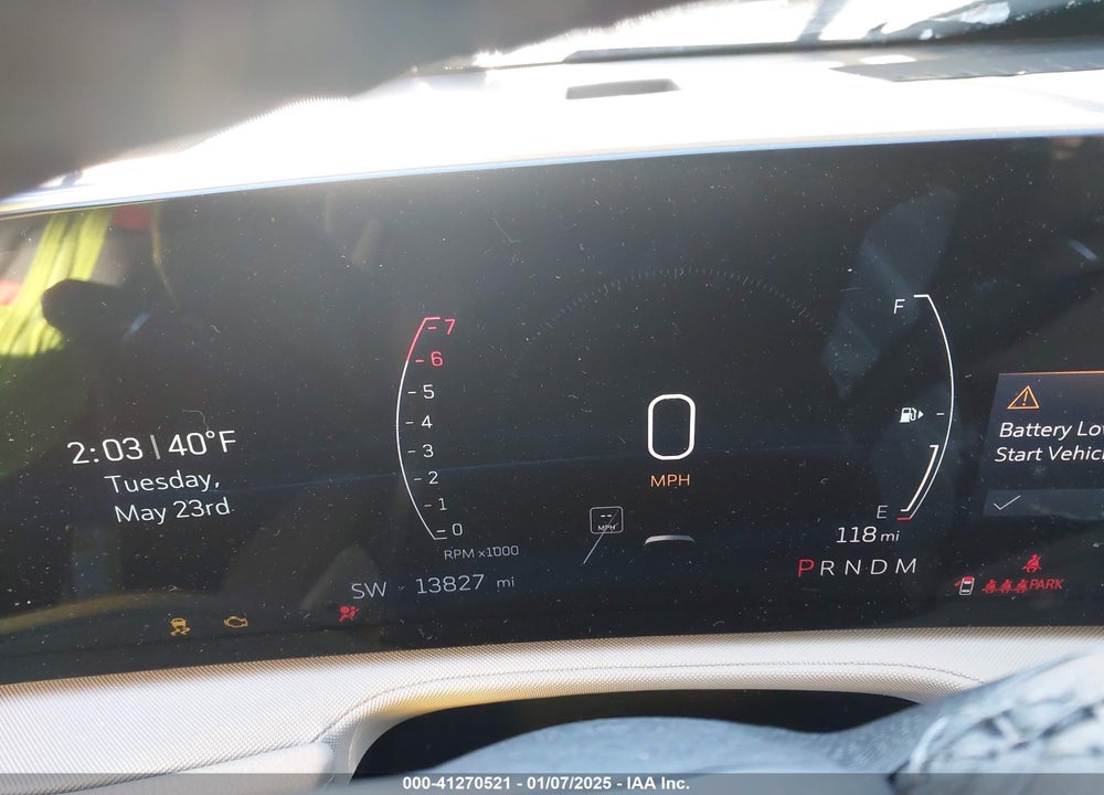 2024 CADILLAC XT4 FWD LUXURY VIN: 1GYAZAR42RF102281