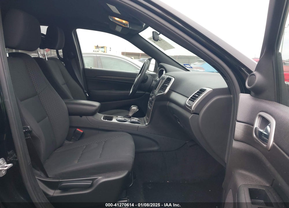2018 JEEP GRAND CHEROKEE LAREDO 4X2 VIN: 1C4RJEAG6JC124822