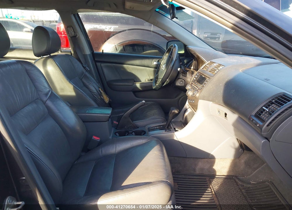 2005 HONDA ACCORD 3.0 EX VIN: 1HGCM665X5A006723
