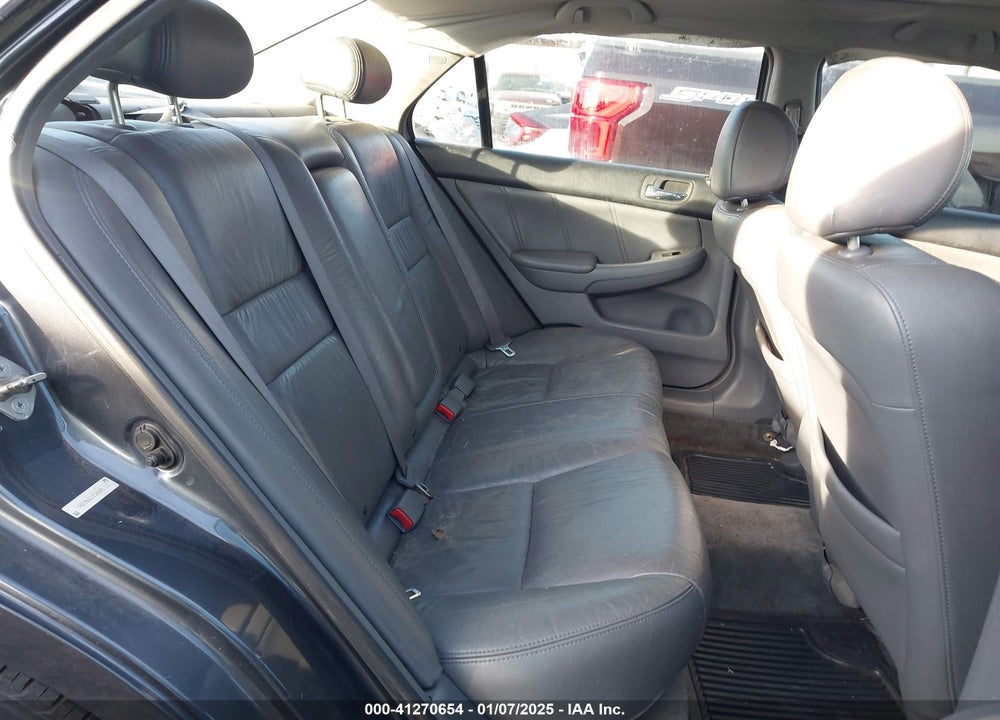 2005 HONDA ACCORD 3.0 EX VIN: 1HGCM665X5A006723