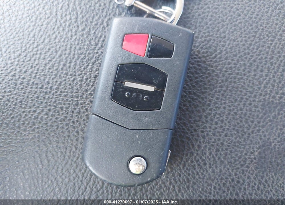 2011 MAZDA MAZDA3 VIN: JM1BL1U63B1447584