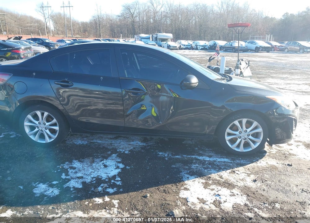 2011 MAZDA MAZDA3 VIN: JM1BL1U63B1447584
