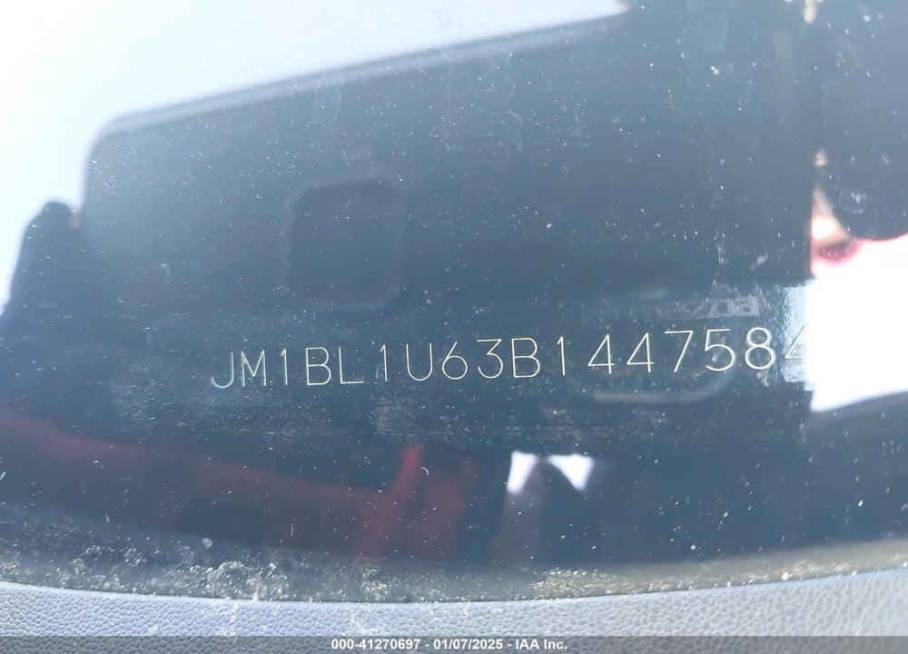 2011 MAZDA MAZDA3 VIN: JM1BL1U63B1447584