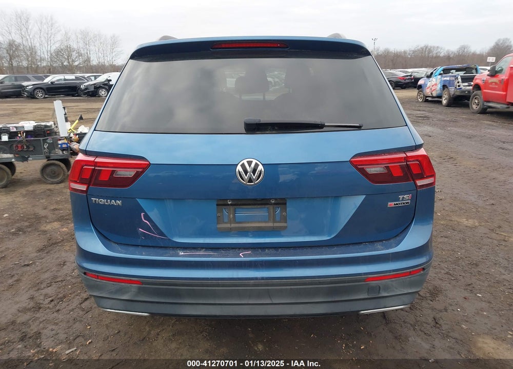 2018 VOLKSWAGEN TIGUAN 2.0T S VIN: 3VV0B7AX1JM067415