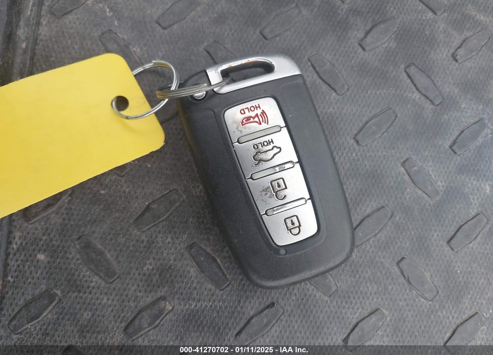 2013 HYUNDAI ELANTRA VIN: KMHDH4AE9DU632923